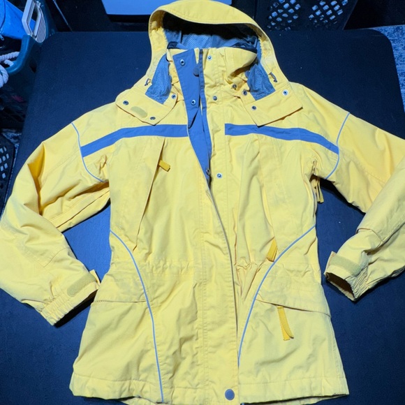 Helly Hansen Jackets & Blazers - Helly Hansen Yellow and Grey Winter Ski Jacket in XS